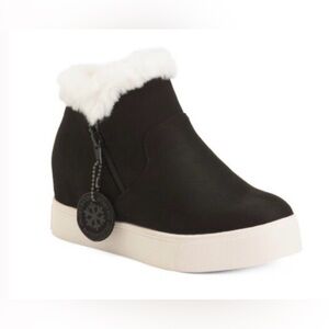 Urban Sport Women's Karlee Weather Resistant Wedge Bootie by J/Slides. Sz 8